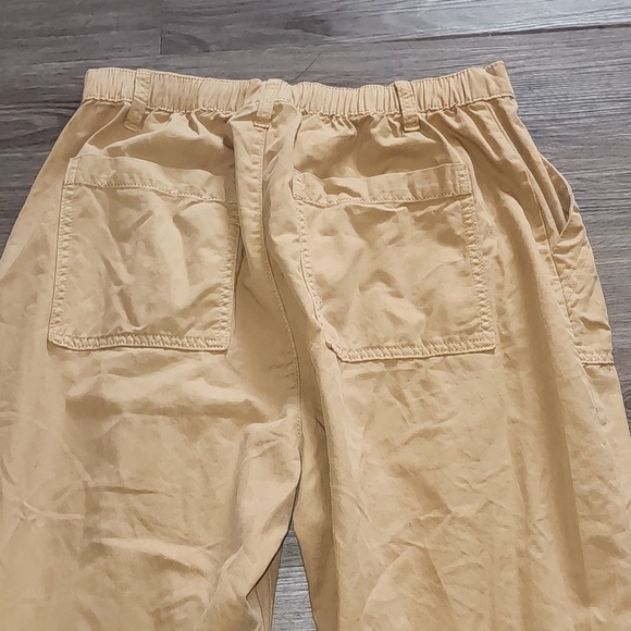 NWOT  Women's Mid Rise Utility  Cargo Pant - Picture 3 of 7
